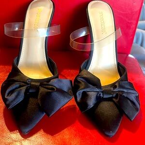 Women shoe dazzle heels